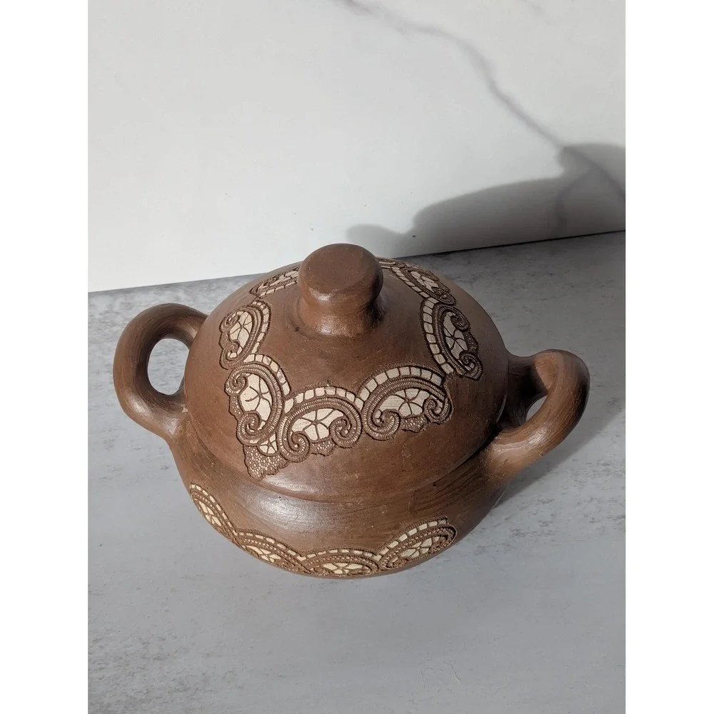Vintage Raimundinha Brazilian Folk Pottery Lidded Clay Bean Pot
